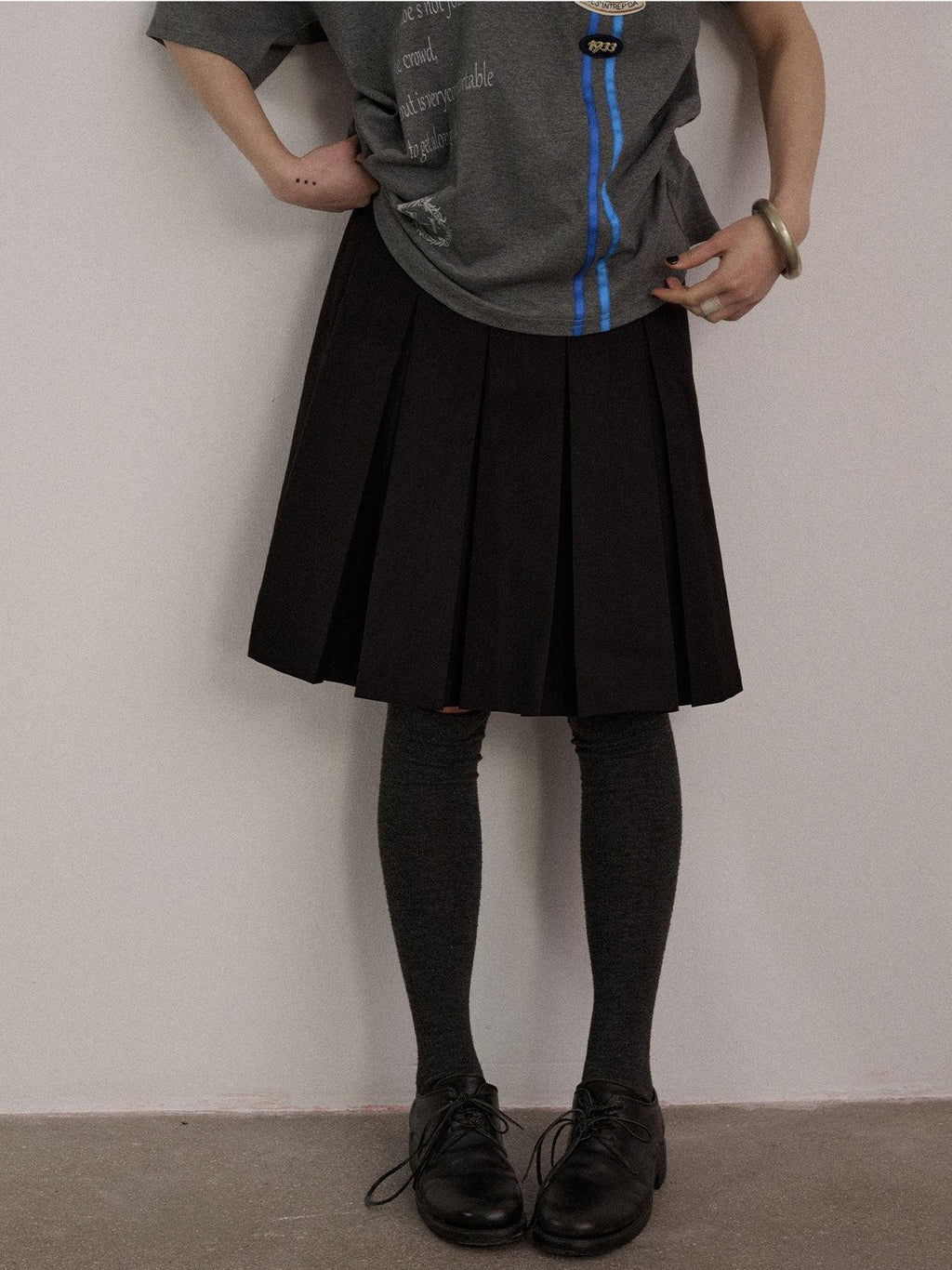 Achihara Black Low Waist Pleated A Line Women'S Polyester Blend Mini Skirts