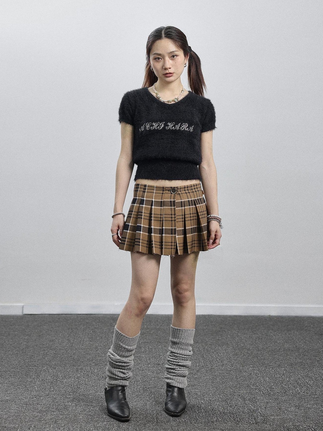 Achihara Black Mink Velvet Round Neck Cropped Slim Fit Women'S Short Sleeve T-Shirts