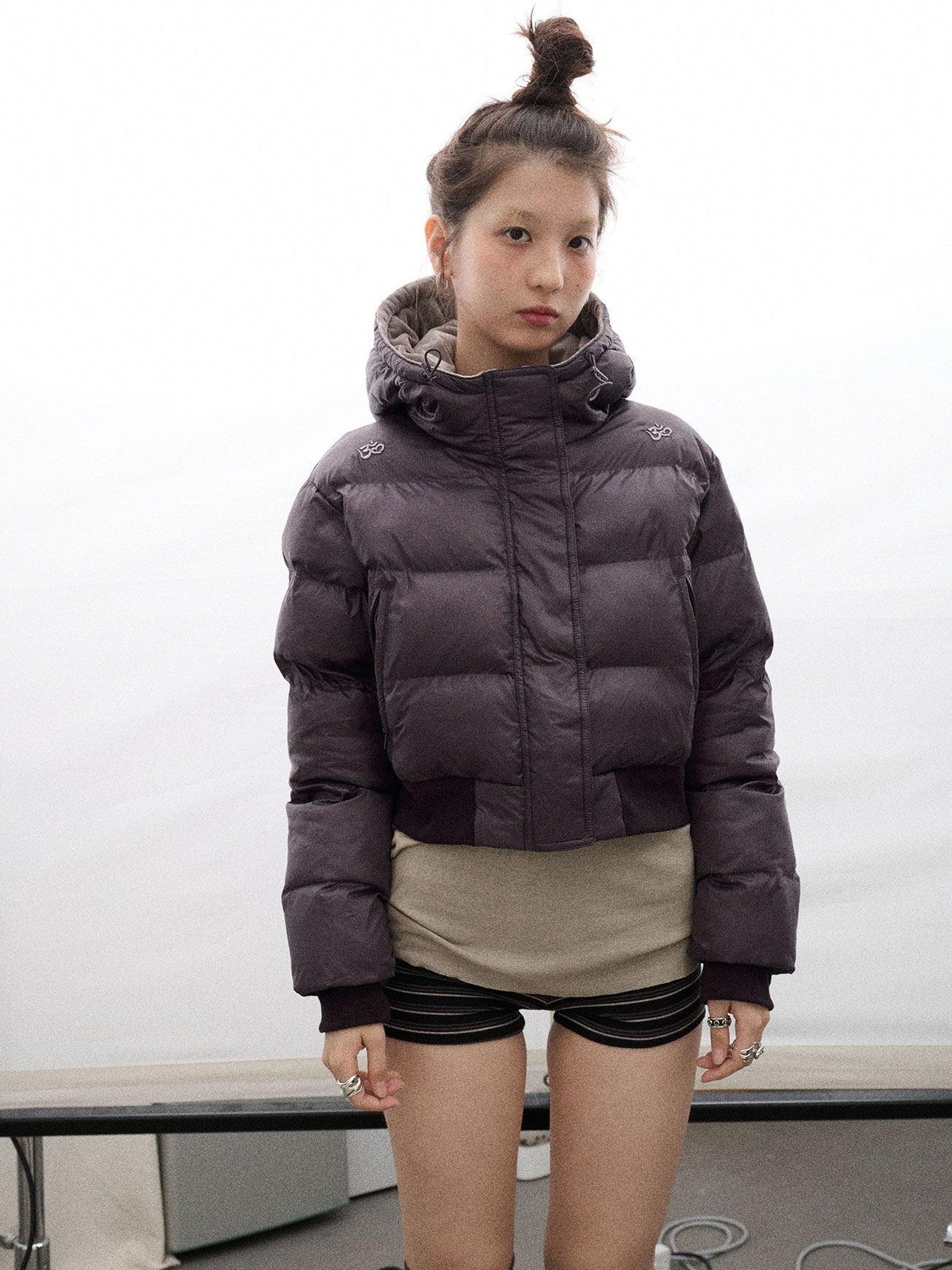 Achihara Black Shoulder Embroidery Hooded Short Straight Women'S Cotton Puffer Jackets