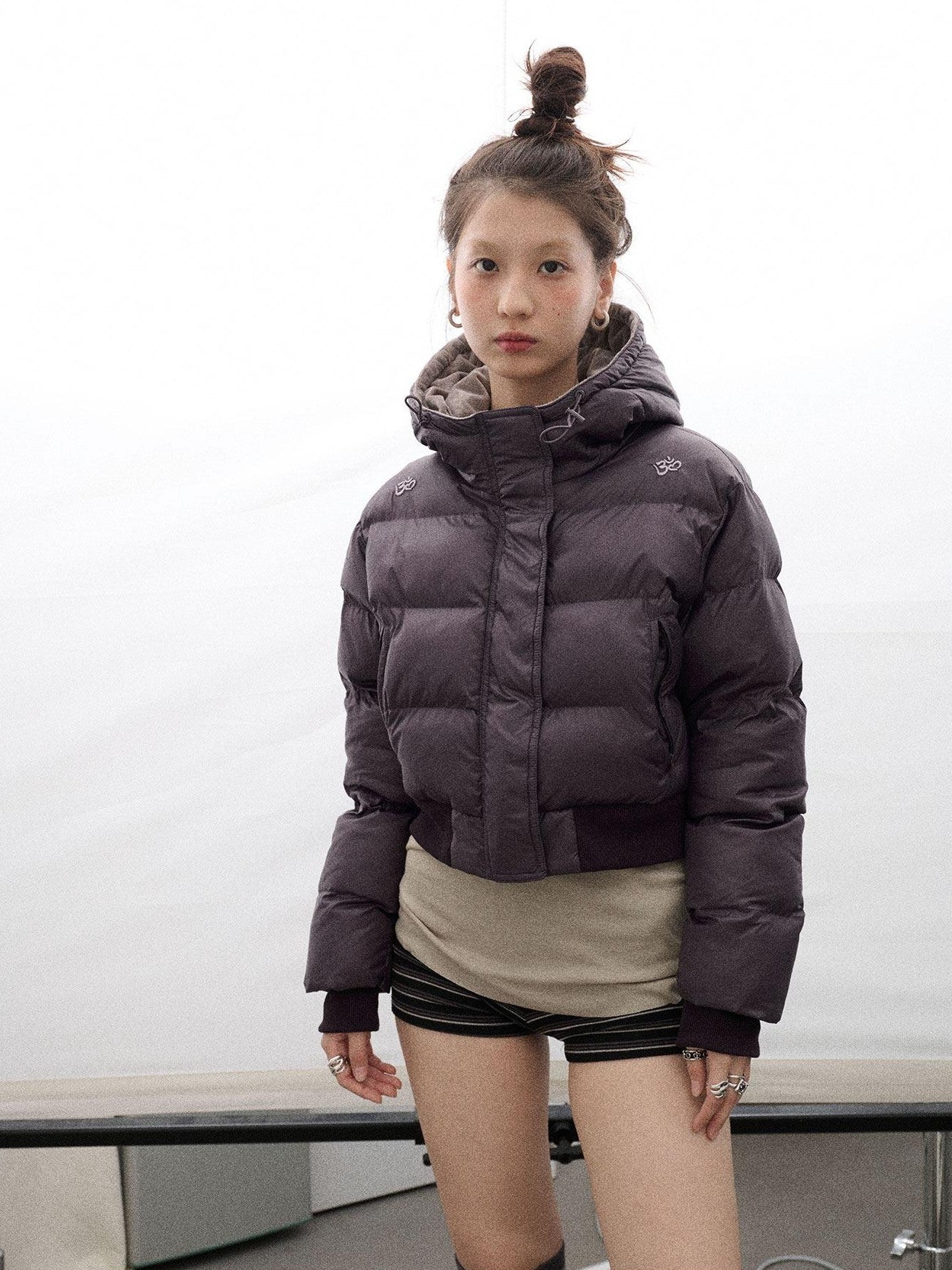 Achihara Black Shoulder Embroidery Hooded Short Straight Women'S Cotton Puffer Jackets