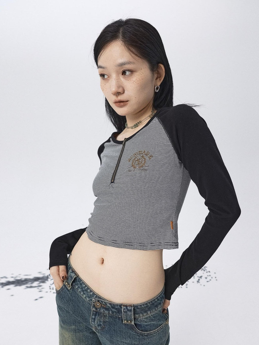 Achihara Black Striped Patchwork Techwear Cropped Crewneck Women'S Long Sleeve T-Shirts