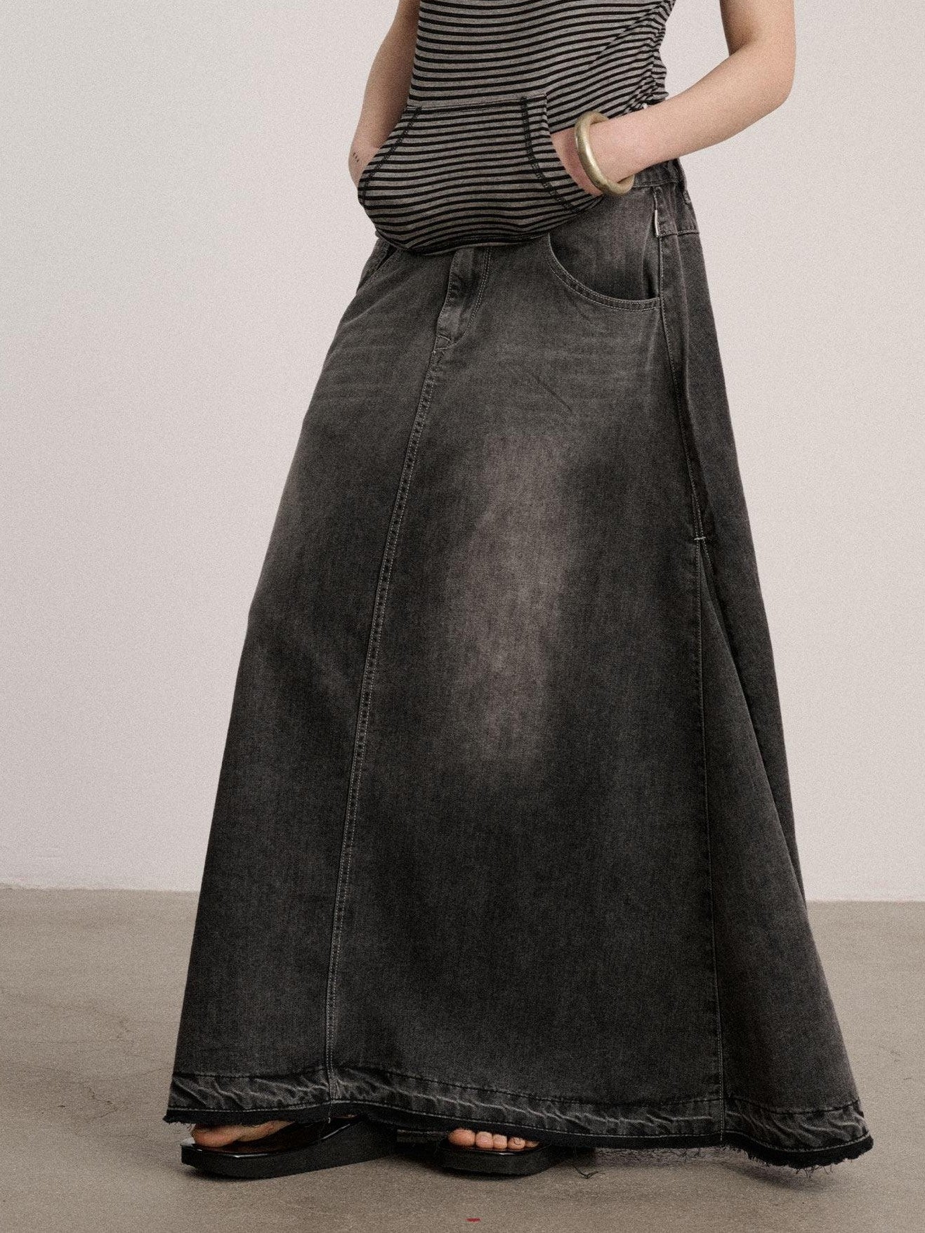 Achihara Black Washed A Line Low Waist Loose Mid Length Women'S Cotton Blend Denim Skirts