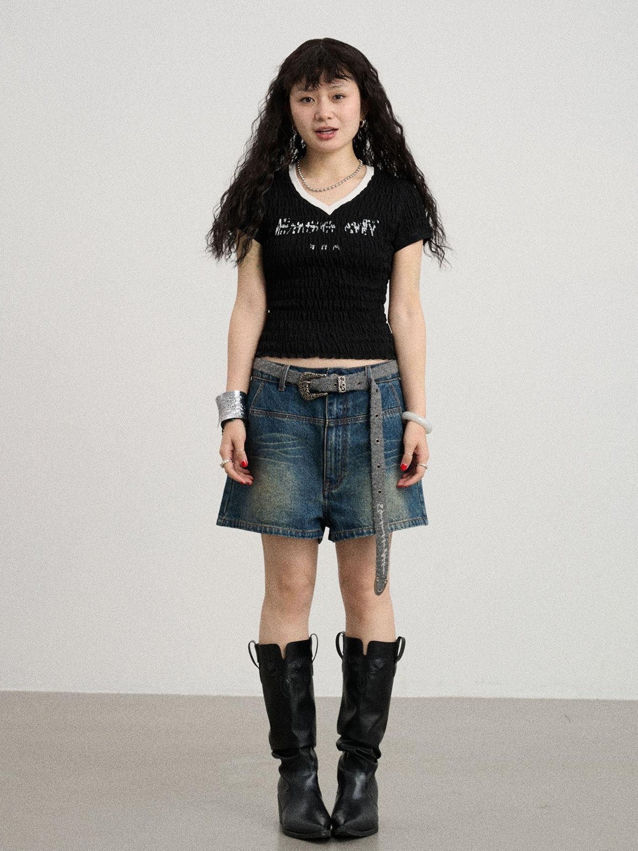 Achihara Black White Ruched Stretch V-neck Cropped Women'S Cotton Short Sleeve T-Shirts