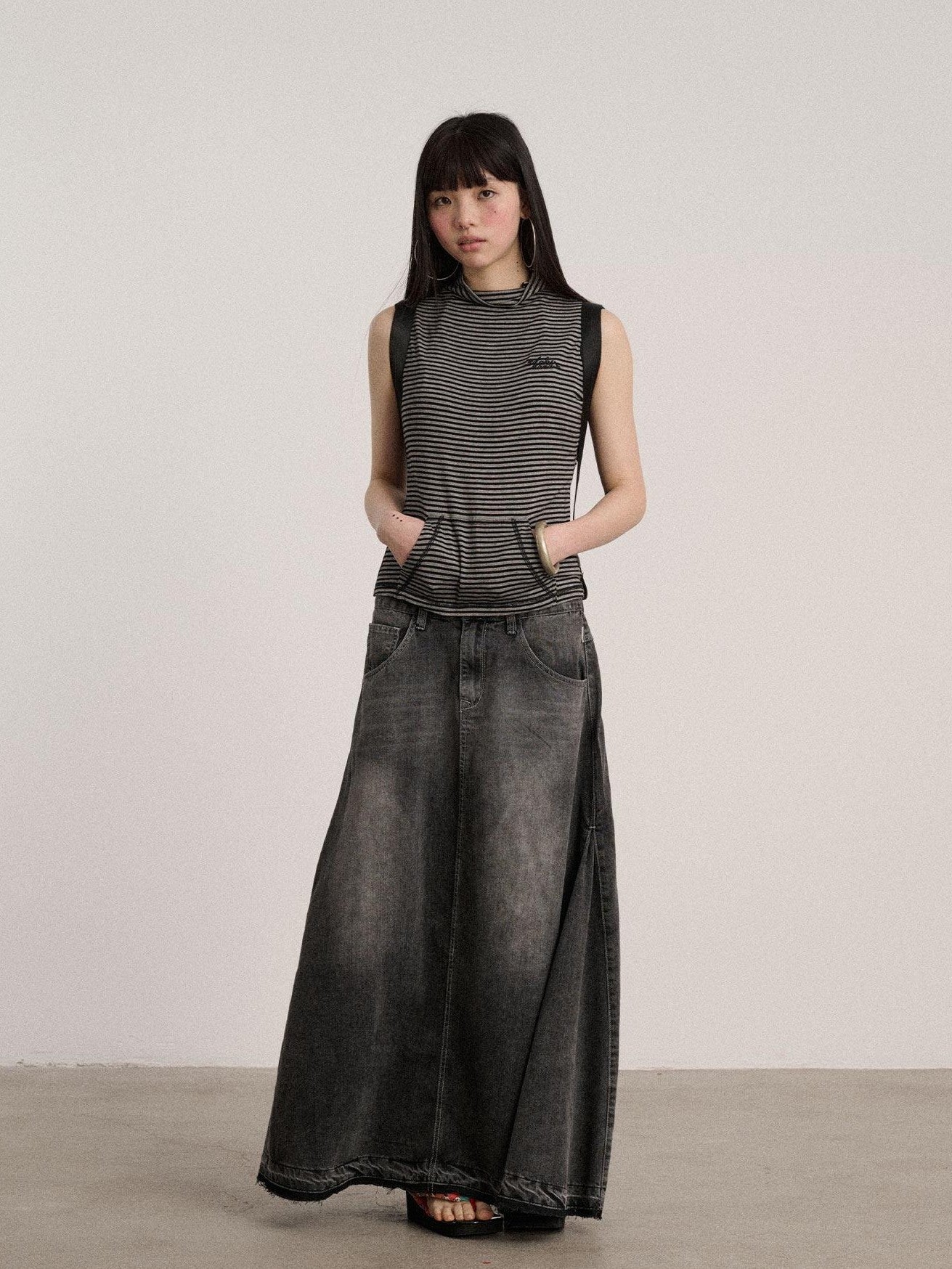 Achihara Black White Striped Mock Neck Strappy Cropped Women'S Stretch Cotton Tank Tops