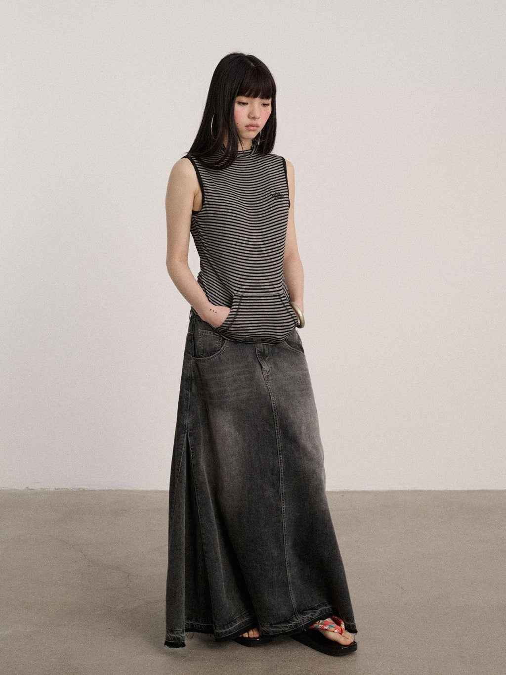 Achihara Black White Striped Mock Neck Strappy Cropped Women'S Stretch Cotton Tank Tops