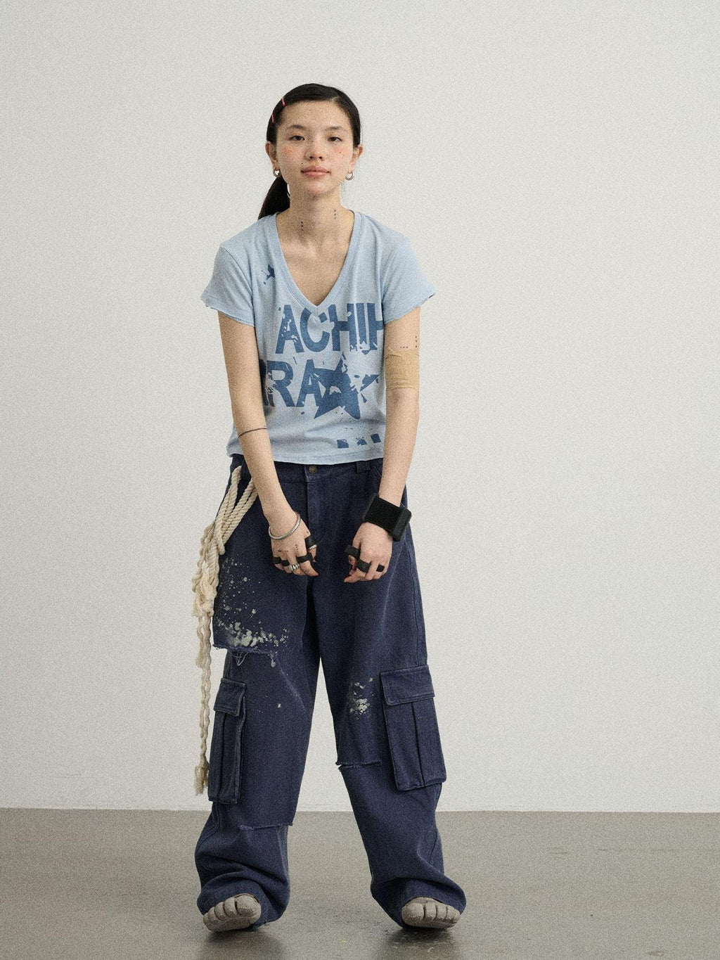 Achihara Candied Fruit Print V-neck Raw Hem Women'S Viscose Blend Short Sleeve T-Shirts