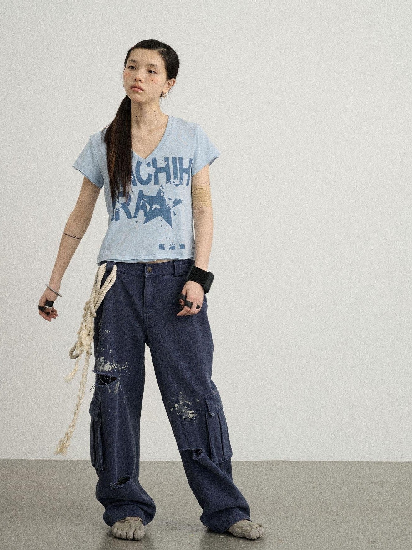 Achihara Candied Fruit Print V-neck Raw Hem Women'S Viscose Blend Short Sleeve T-Shirts