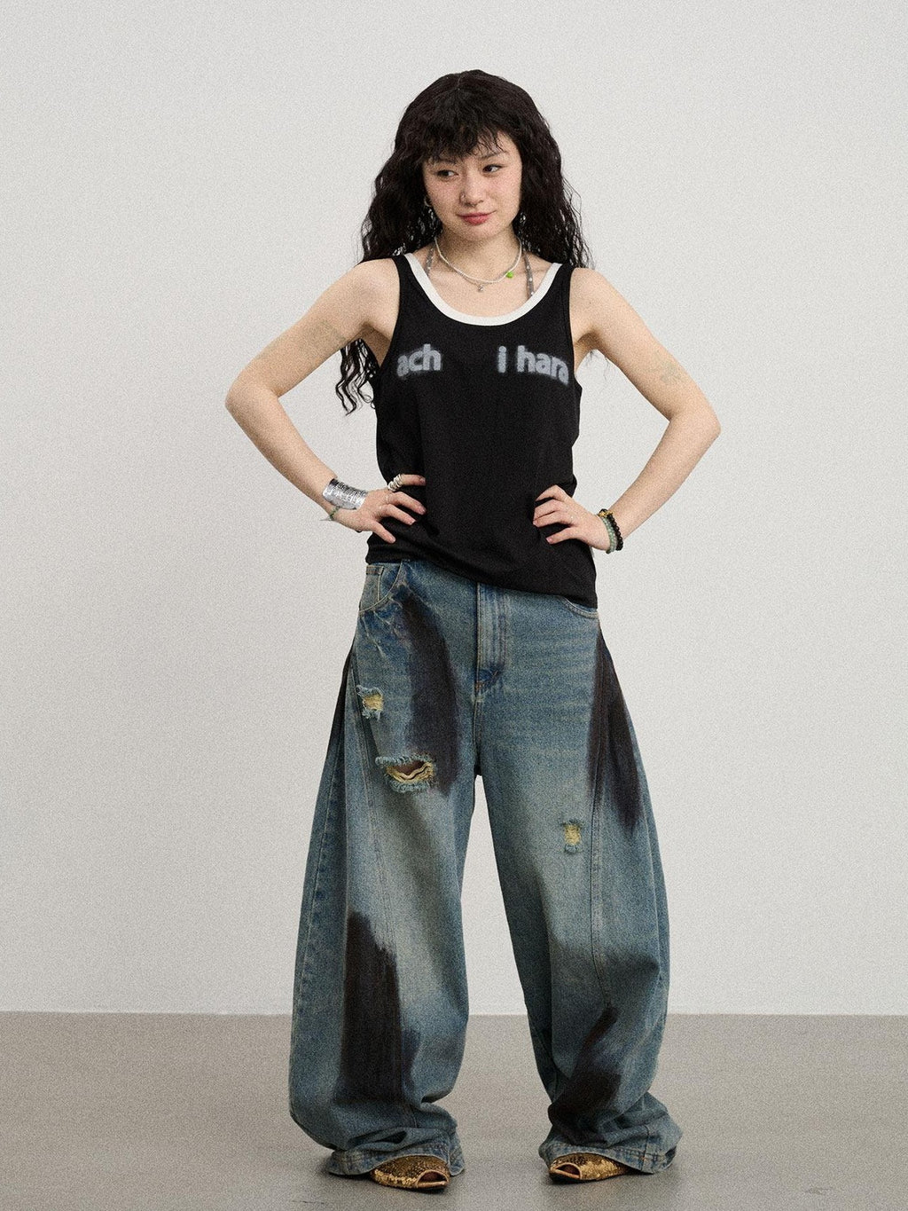 Achihara Contrast Neckline Letter Print Women'S Lyocell Blend Tank Tops