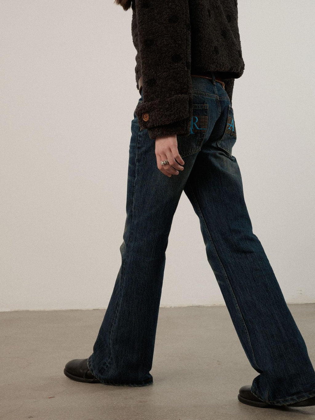 Achihara Dark Wash Distressed Low Rise Micro Flare Women'S Cotton Flare Jeans