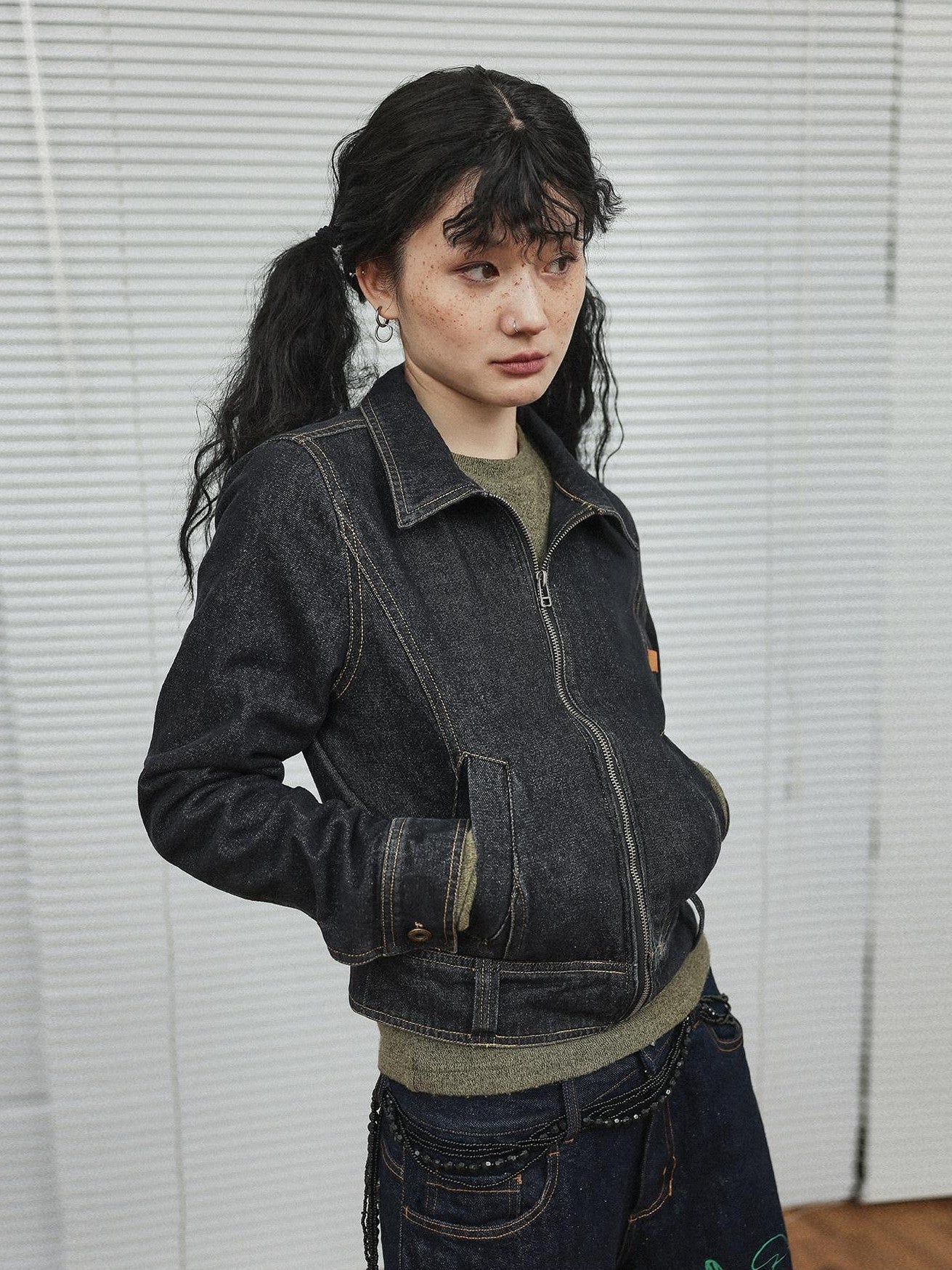 Achihara Distressed Black Zip Front Slim Short Long Sleeve Women'S Denim Jackets