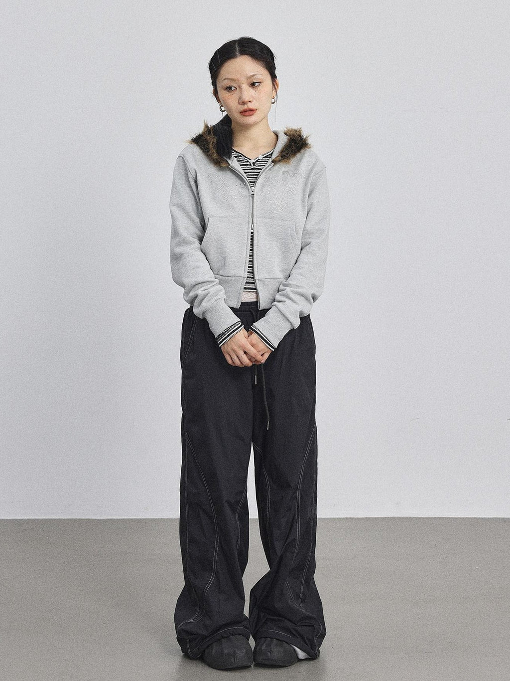 Achihara Fluffy Fur Patch Hooded Slim Short Women'S Cotton Fleece Lined Hoodies