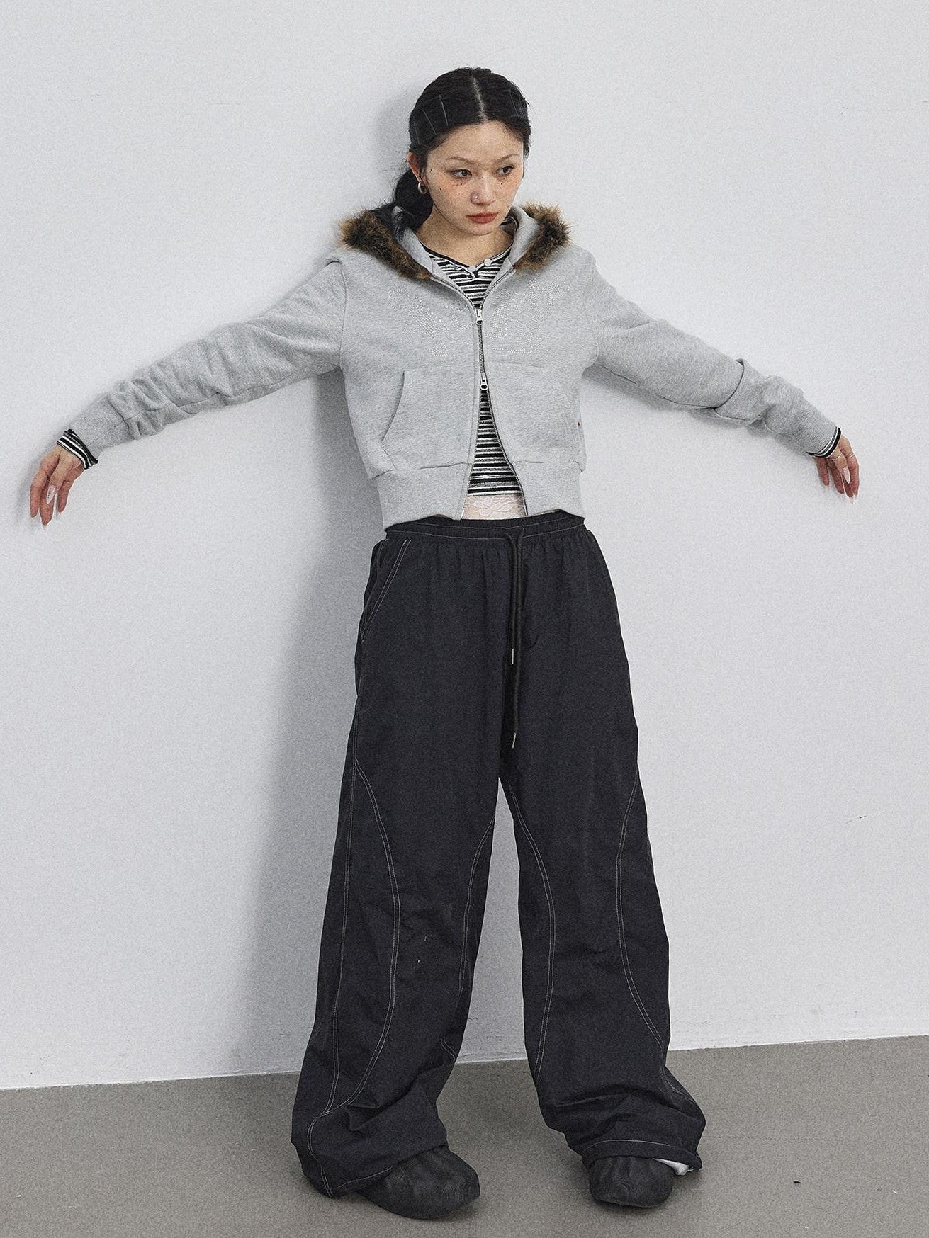 Achihara Fluffy Fur Patch Hooded Slim Short Women'S Cotton Fleece Lined Hoodies