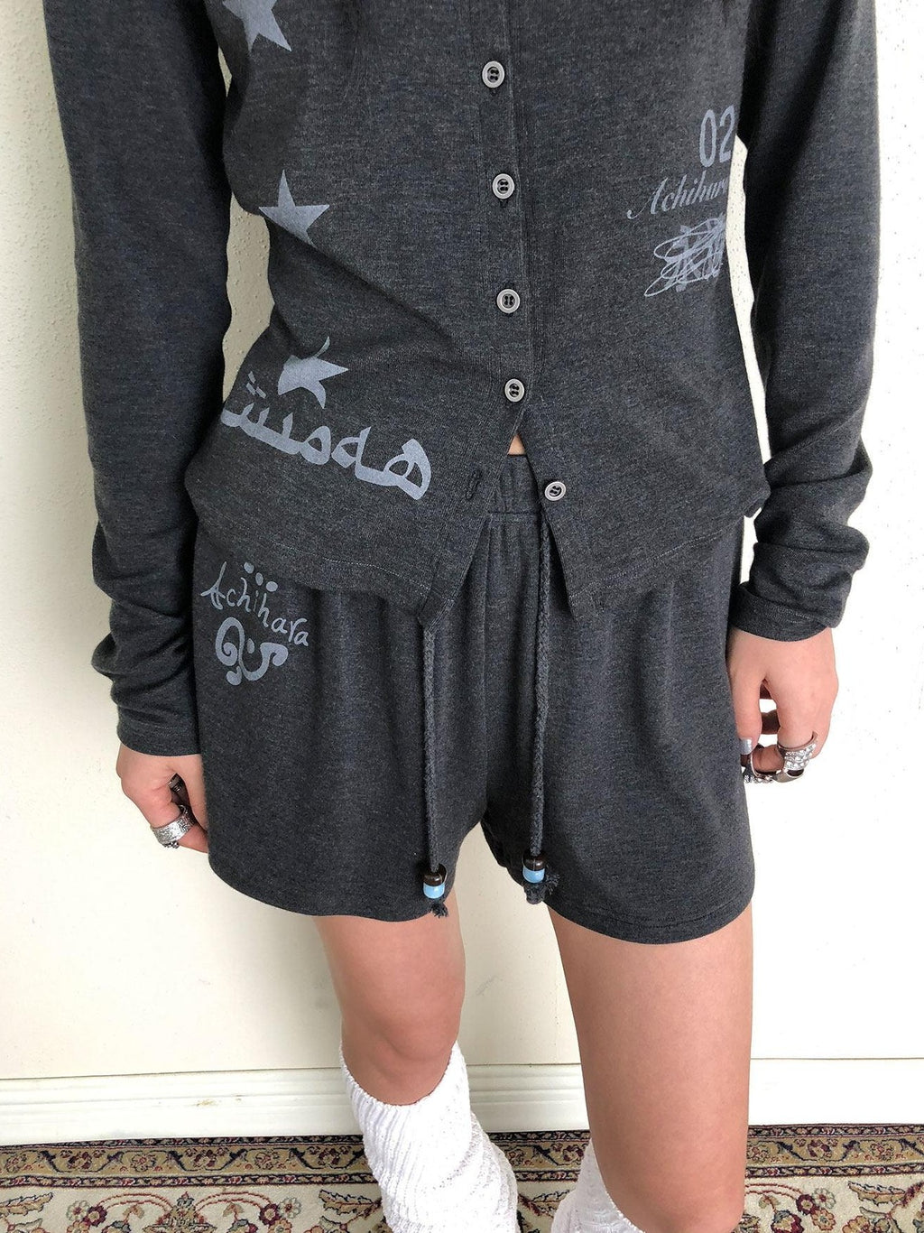 Achihara Grey Rabbit Print Minimal Straight Loose Women'S Viscose Blend Chino Shorts