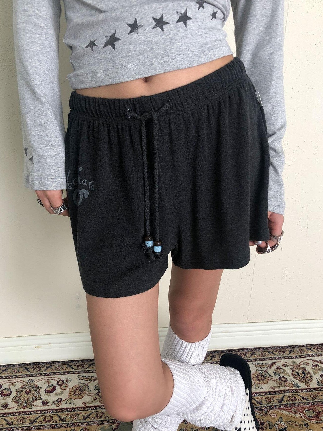 Achihara Grey Rabbit Print Minimal Straight Loose Women'S Viscose Blend Chino Shorts