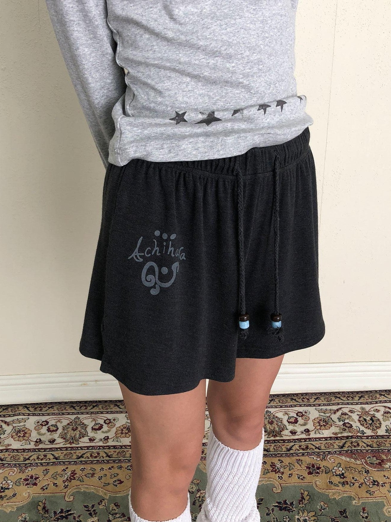 Achihara Grey Rabbit Print Minimal Straight Loose Women'S Viscose Blend Chino Shorts