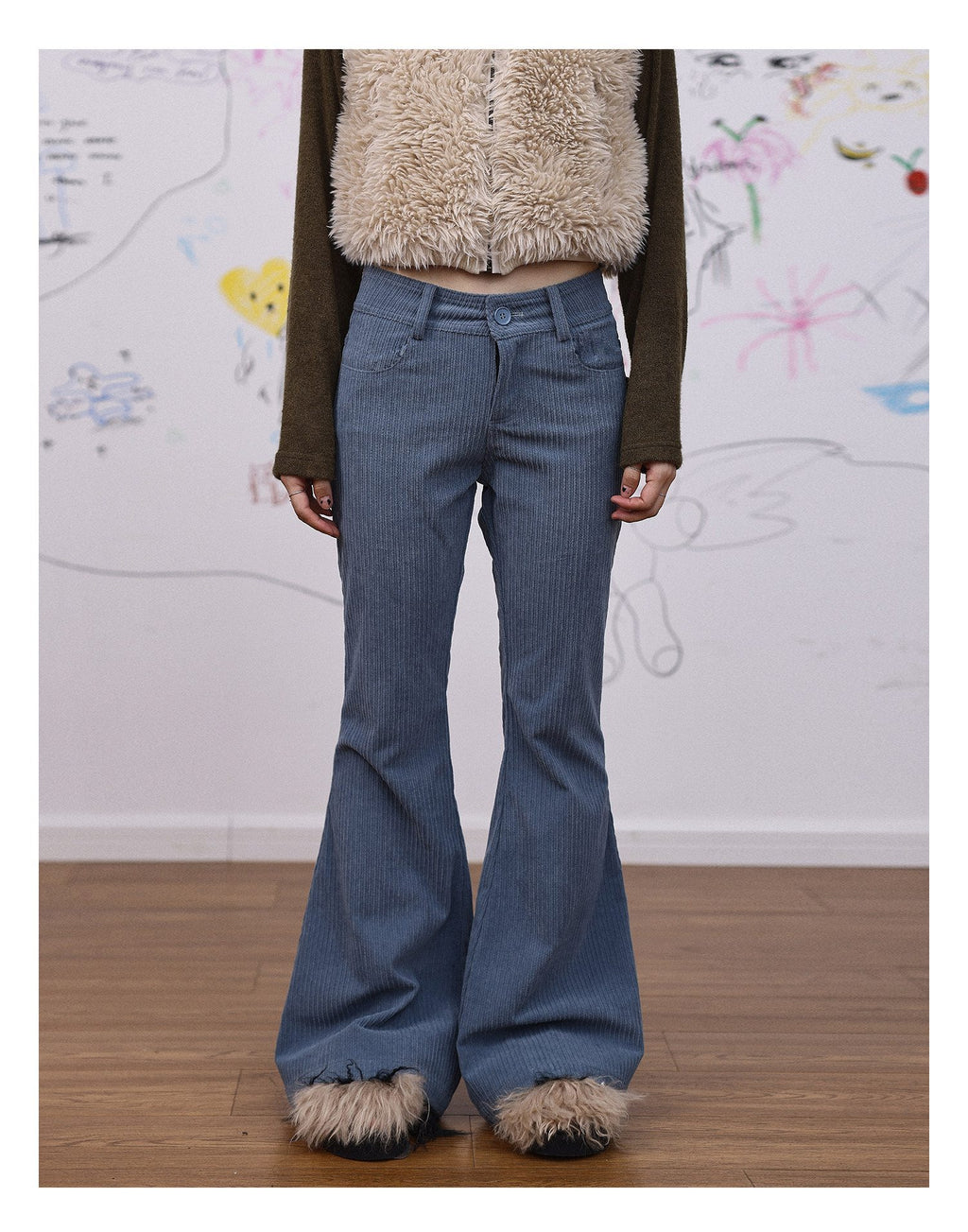 Achihara_Khaki_Low_Waist_Micro_Flare_Women'S_Corduroy_Straight-Leg_Pants_MISSTT
