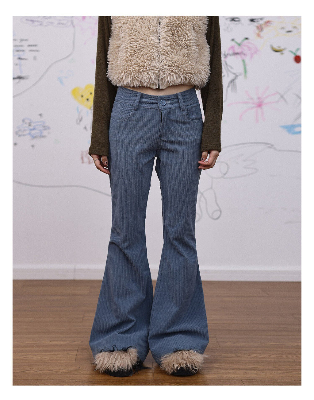 Achihara_Khaki_Low_Waist_Micro_Flare_Women'S_Corduroy_Straight-Leg_Pants_MISSTT