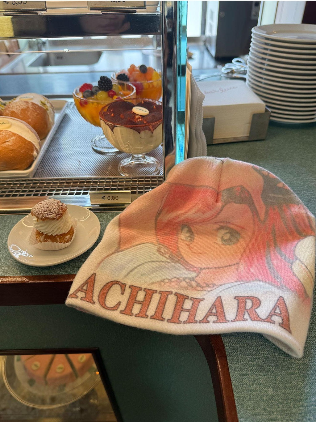 Achihara Letter Print Ear Flap Windproof Round Top Women'S Cotton Winter Hats