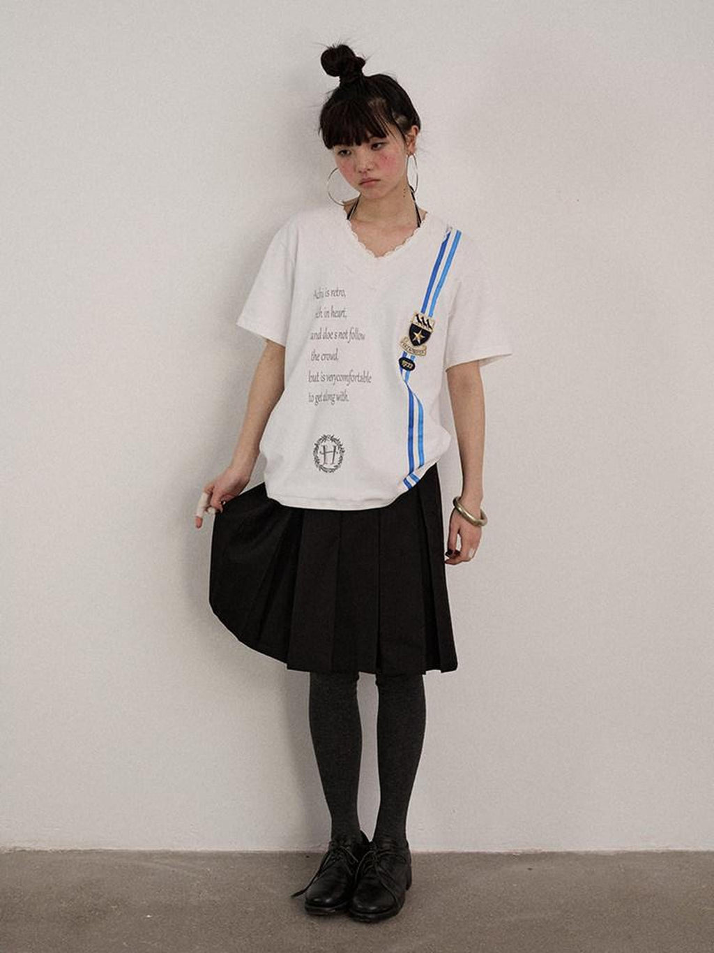 Achihara Letter Print V-neck Loose Fit Women'S Cotton Spandex Short Sleeve T-Shirts