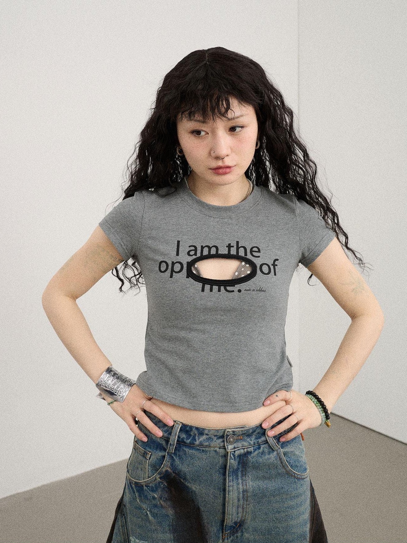Achihara Lettering Cutout Slim Crop Crewneck Women'S Cotton Blend Short Sleeve T-Shirts