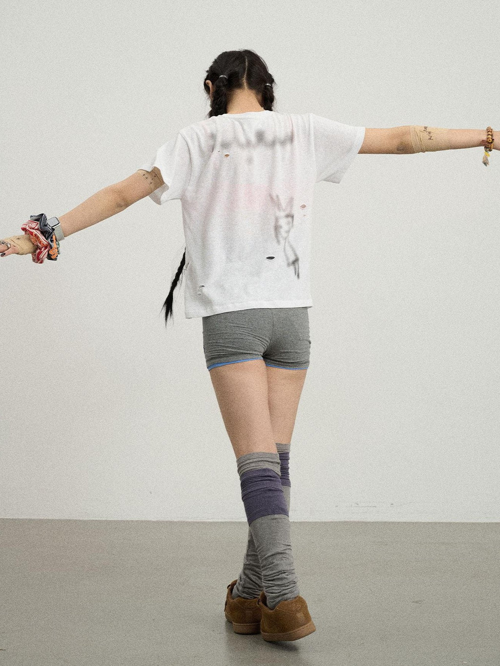Achihara Loose Distressed Graffiti Print Women'S Cotton Blend Short Sleeve T-Shirts