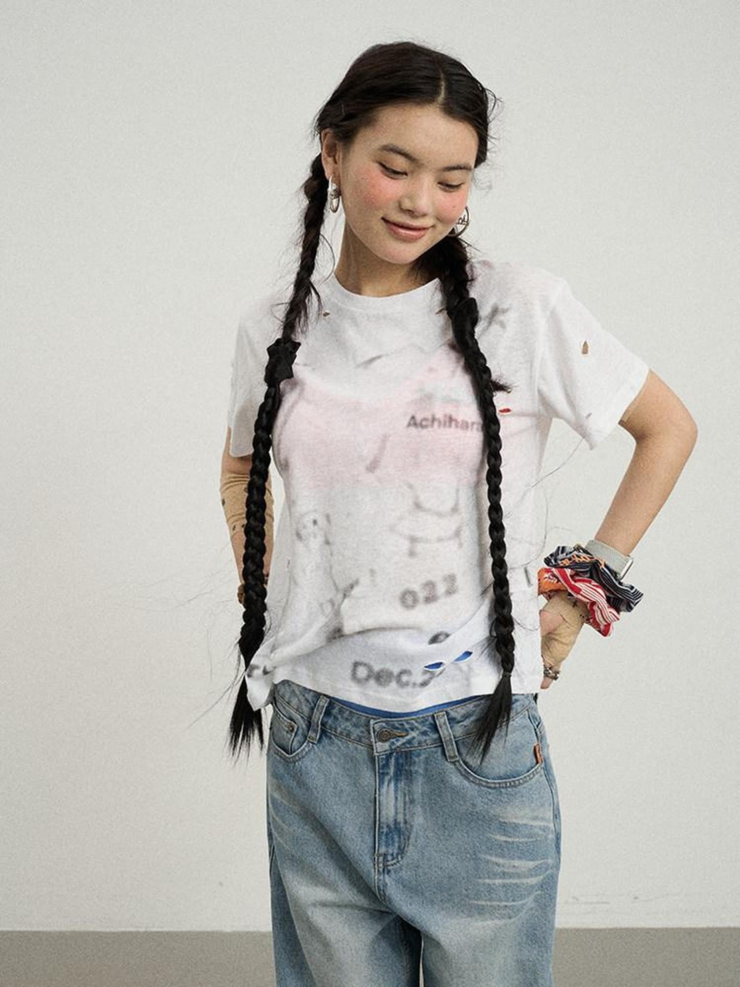 Achihara Loose Distressed Graffiti Print Women'S Cotton Blend Short Sleeve T-Shirts