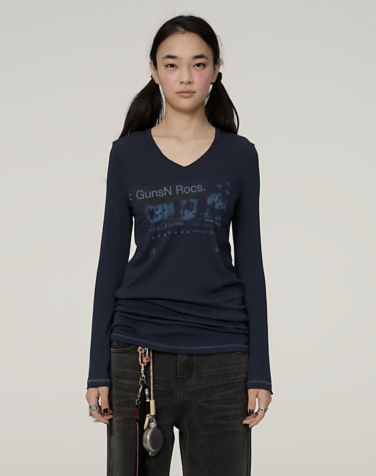 Achihara_Printed_V-neck_Micro_Flare_Straight_Women'S_Viscose_Blend_Long_Sleeve_T-Shirts_MISSTT