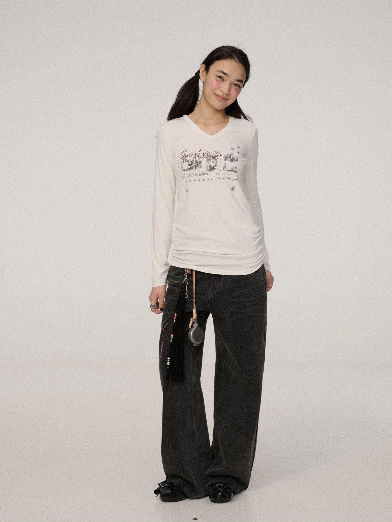Achihara Printed V-neck Micro Flare Straight Women'S Viscose Blend Long Sleeve T-Shirts