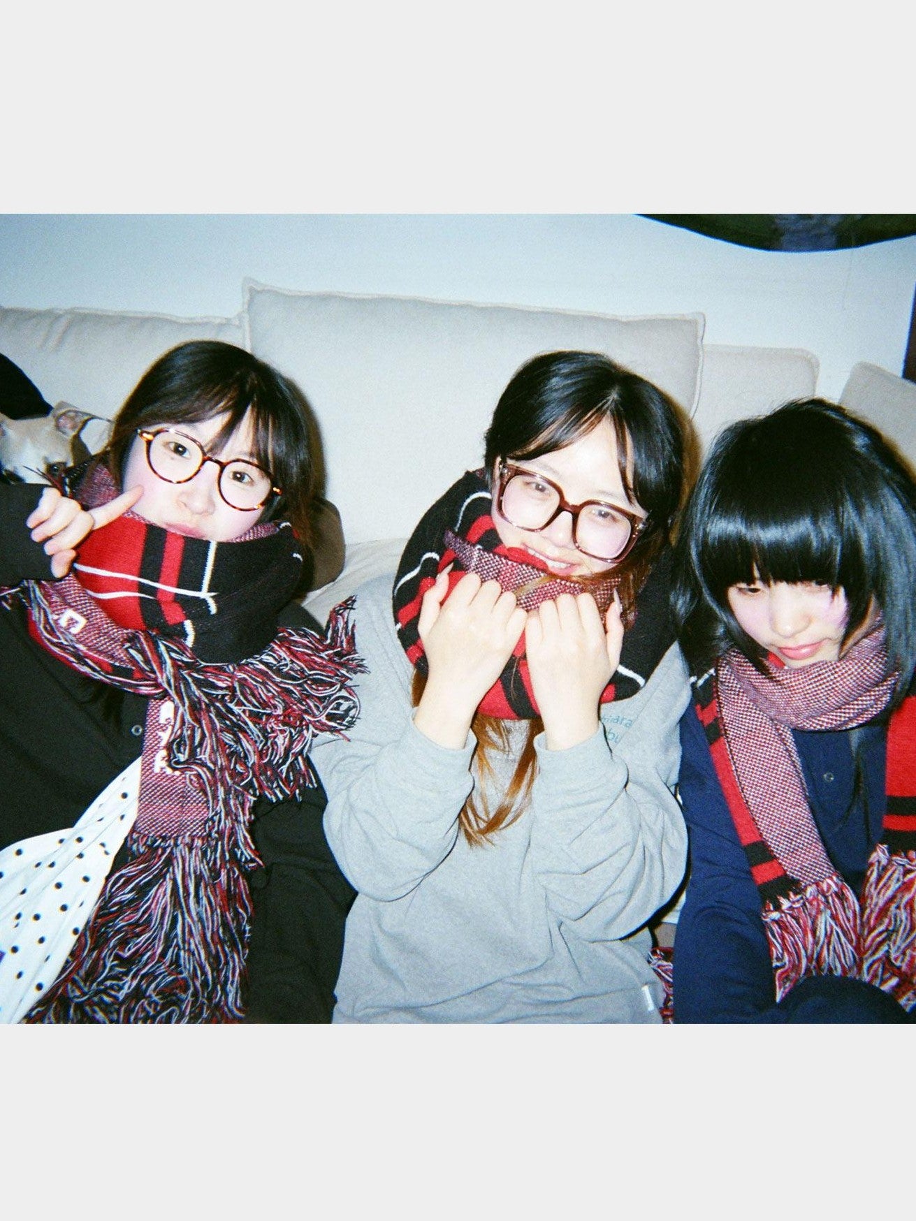 Achihara Red Black Checked Wide Korean Women'S Acrylic Scarves & Shawls