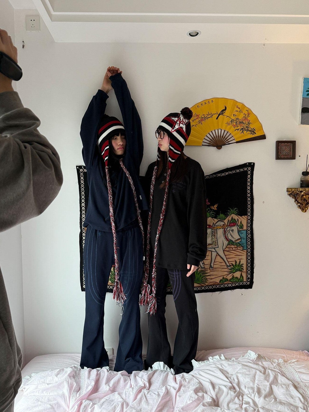 Achihara Red Black Checked Wide Korean Women'S Acrylic Scarves & Shawls