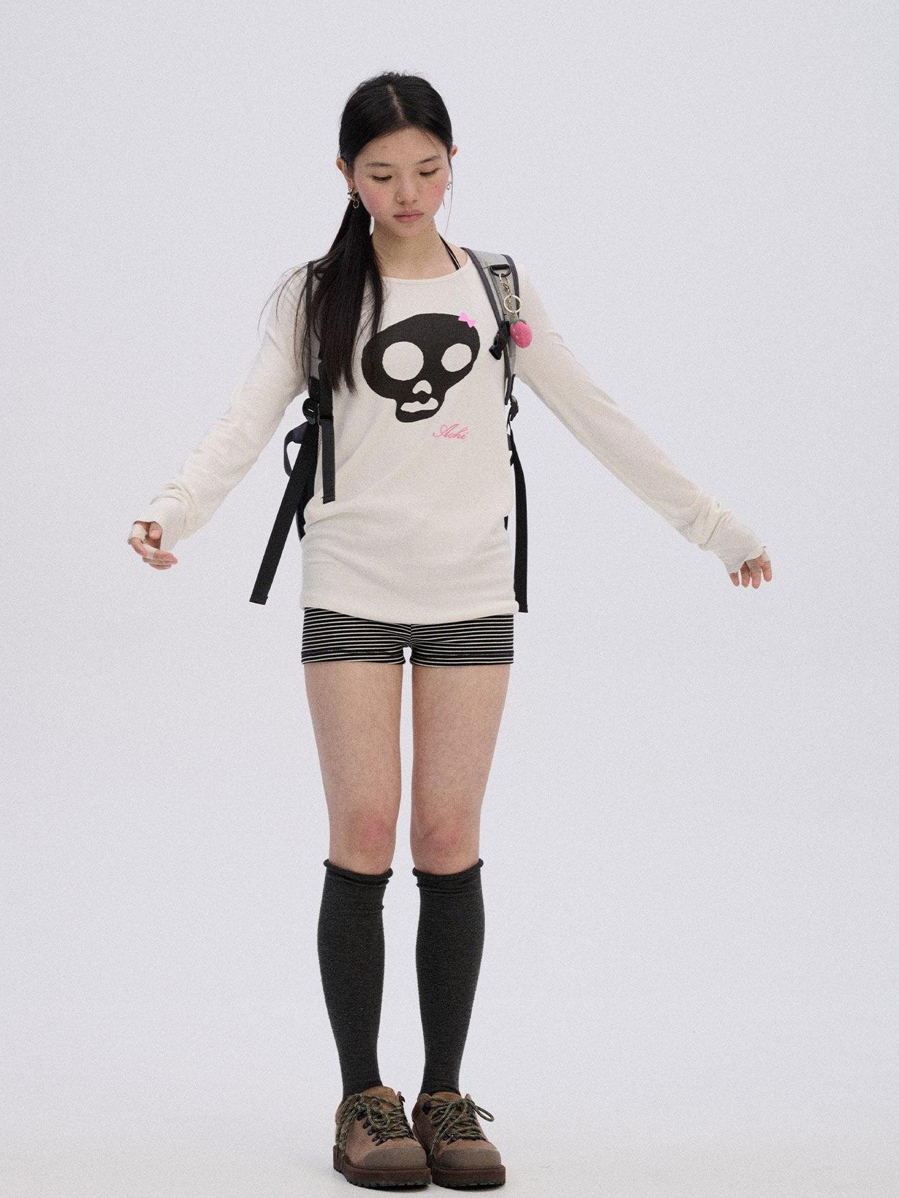 Achihara Skull Print Round Neck Straight Fit Women'S Cotton Blend Long Sleeve T-Shirts