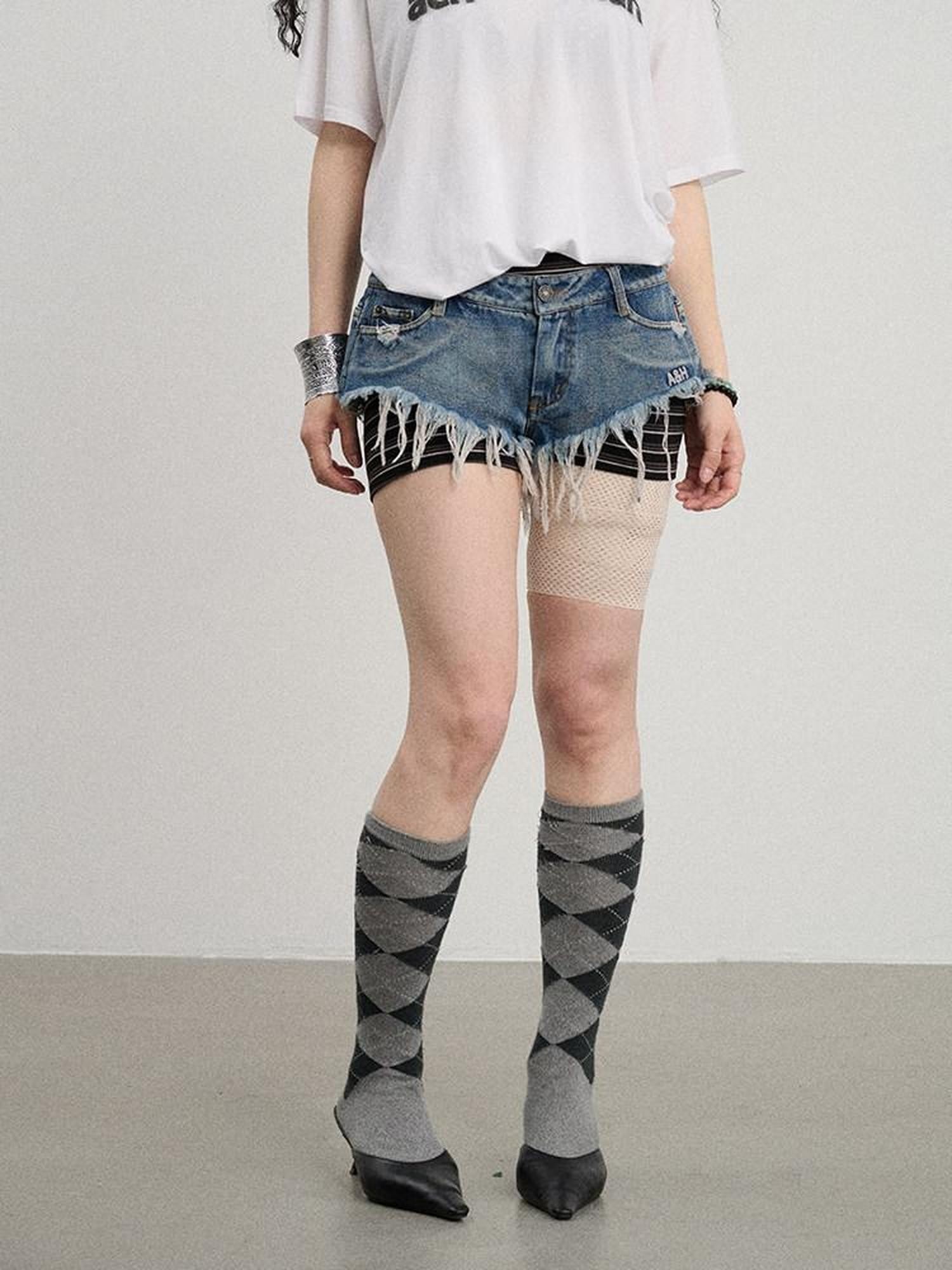 Achihara Stonewash Fringe Hem Triangle Cut Low Waist Women'S Denim Shorts