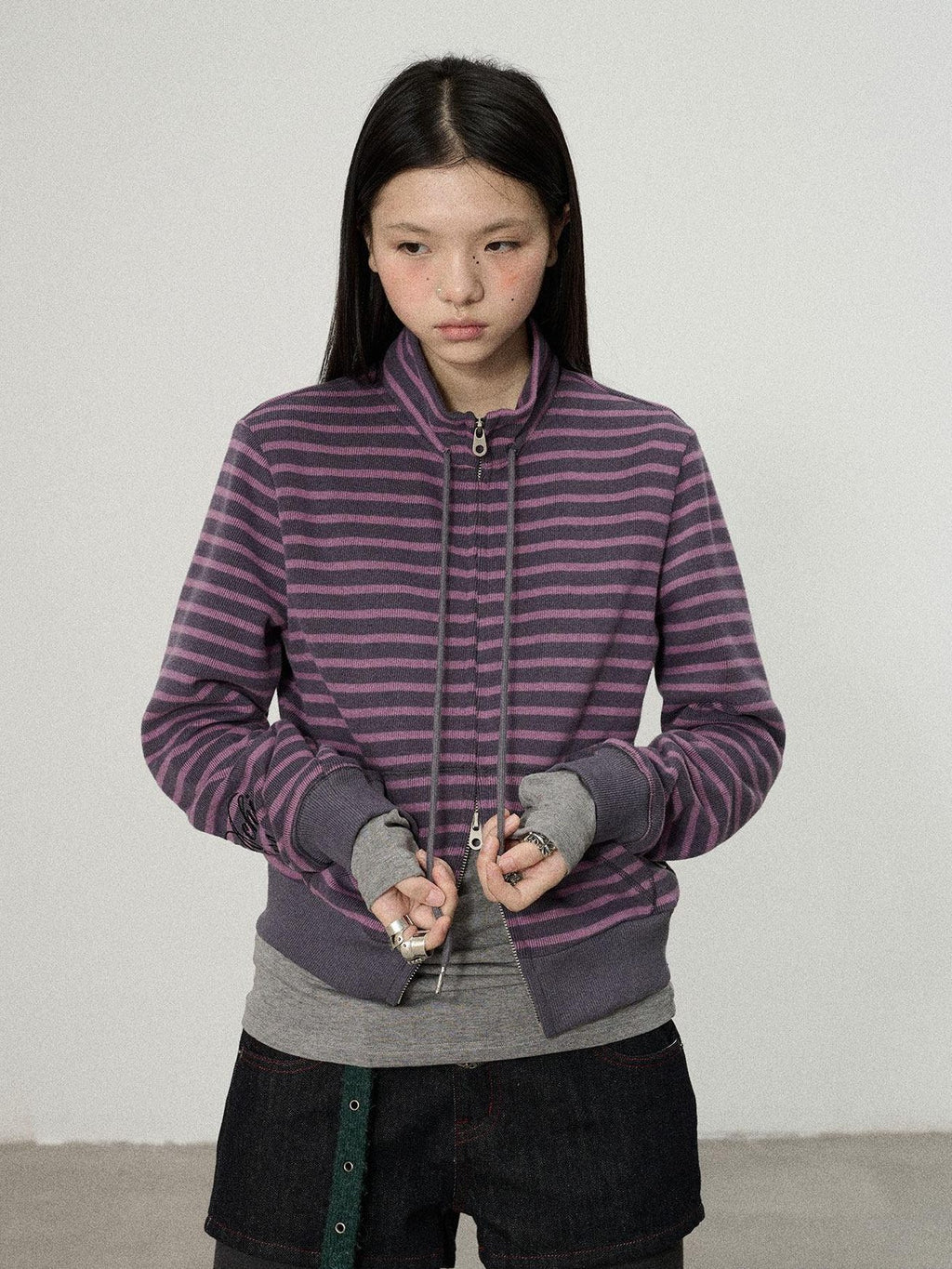 Achihara Striped Mushroom Back Cotton Blend Straight Commuter Women Sweatshirts