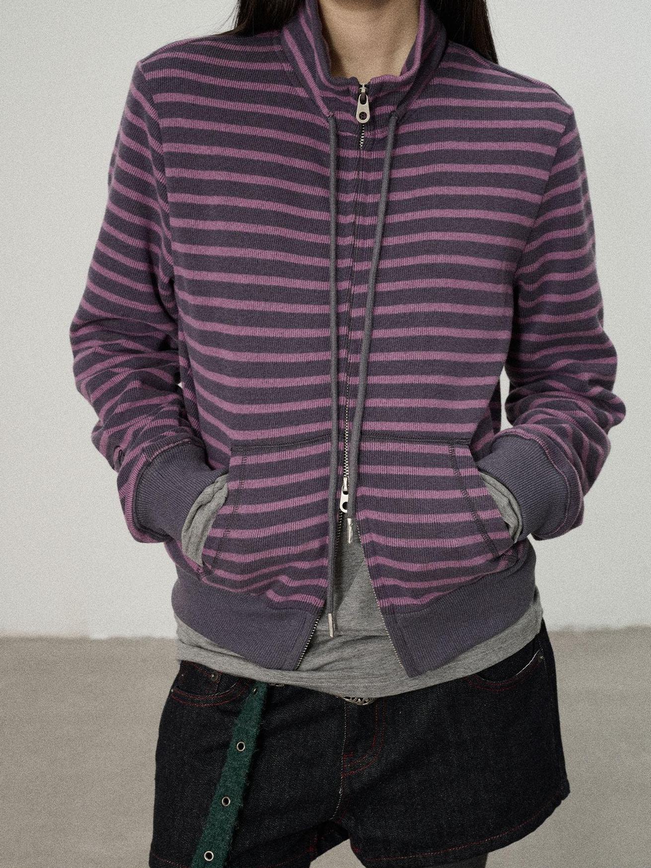 Achihara Striped Mushroom Back Cotton Blend Straight Commuter Women Sweatshirts