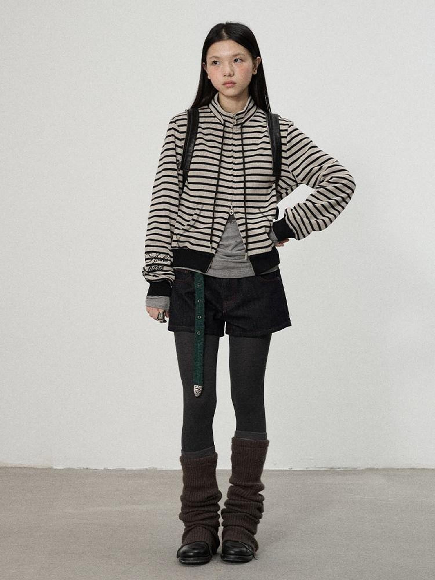 Achihara Striped Mushroom Back Cotton Blend Straight Commuter Women Sweatshirts
