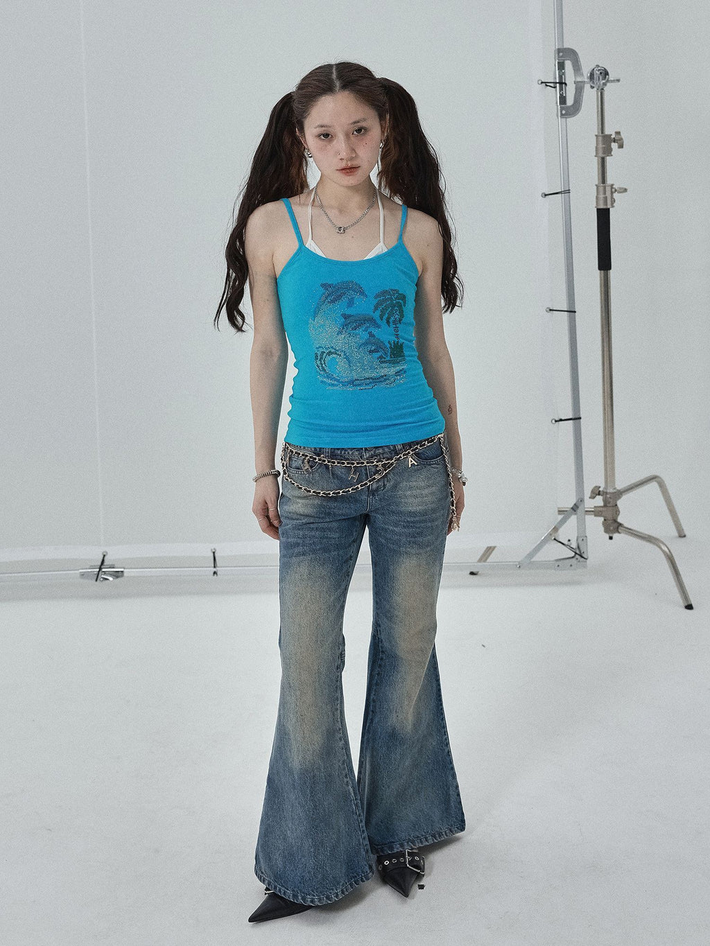 Achihara_Vintage_Blue_Rhinestone_Round_Neck_Slim_Fit_Short_Crop_Women'S_Camisoles_MISSTT