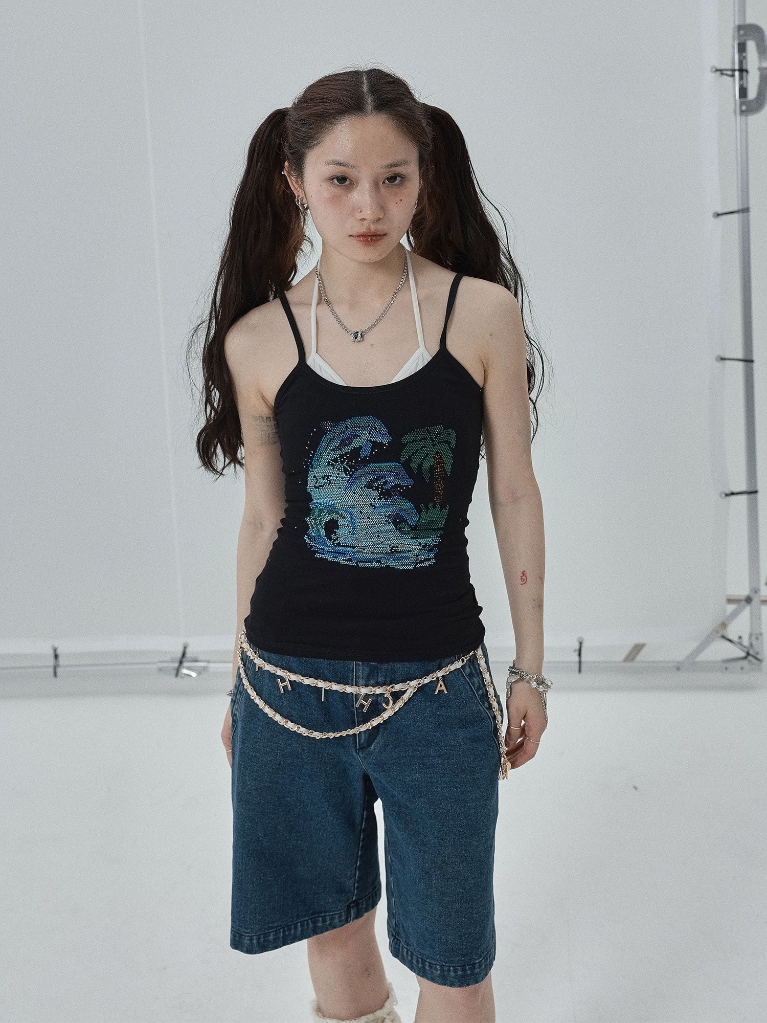 Achihara_Vintage_Blue_Rhinestone_Round_Neck_Slim_Fit_Short_Crop_Women'S_Camisoles_MISSTT