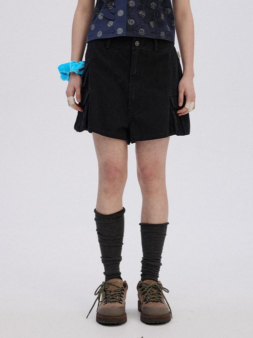 Achihara Wide Leg Pocketed Workwear Button Fly Mid Low Rise Women'S Cotton Cargo Shorts