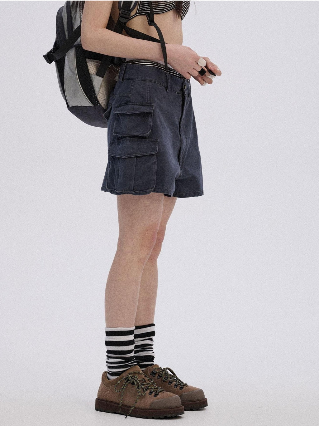 Achihara Wide Leg Pocketed Workwear Button Fly Mid Low Rise Women'S Cotton Cargo Shorts