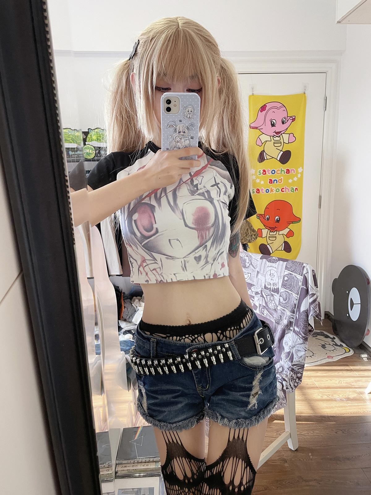 Alita26SS Cartoon Anime Print Y2k Slim Fit Women's Cotton Crop Tops