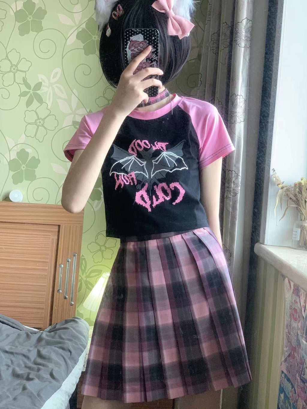Alita26SS Cartoon Print Slim Fit Raglan Sleeve Women's Cotton Crop Tops