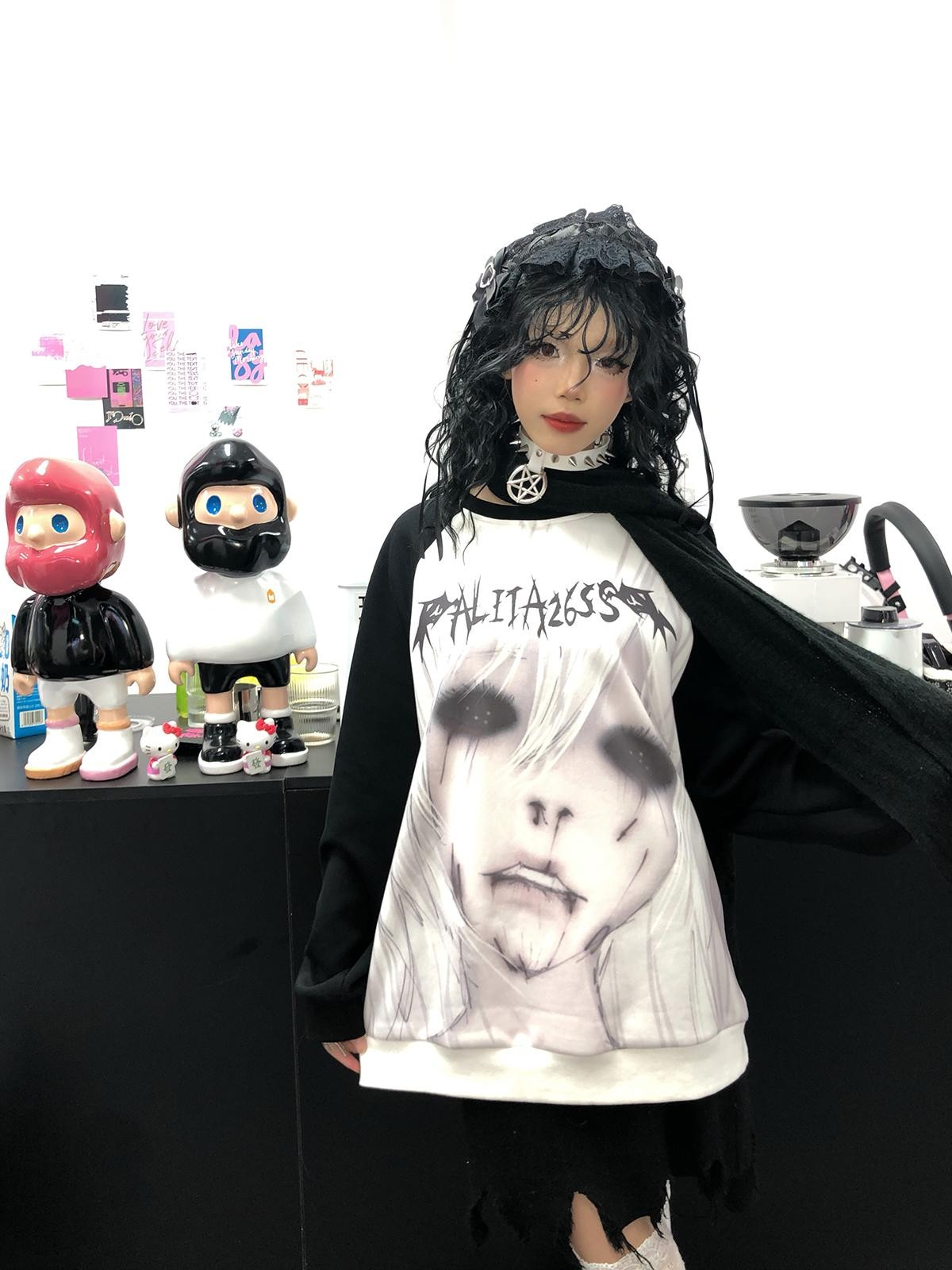 Alita26SS Dark Harajuku Raglan Sleeve Loose Fit Cartoon Graphic Women's Cotton Sweatshirts