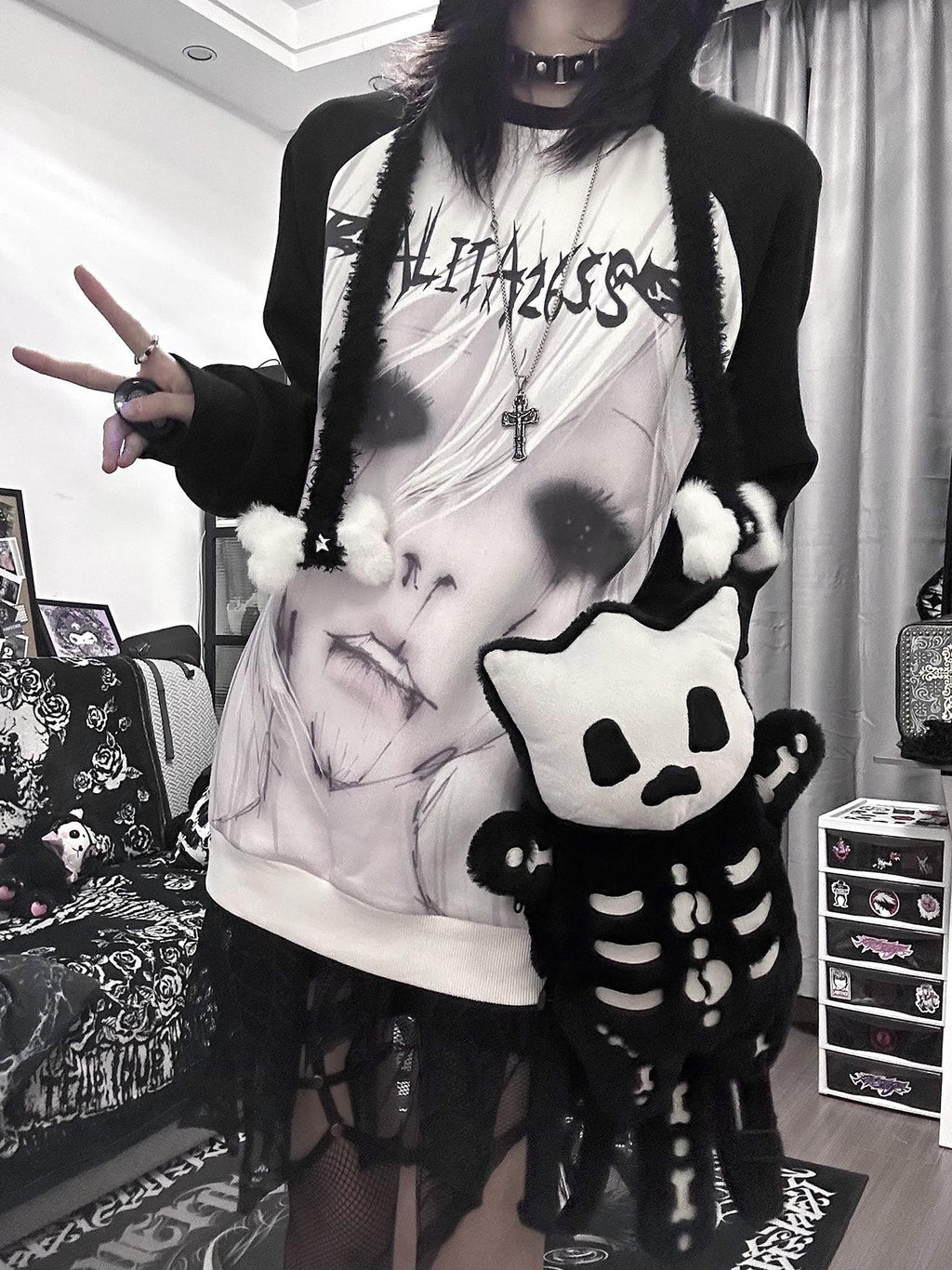 Alita26SS Dark Harajuku Raglan Sleeve Loose Fit Cartoon Graphic Women's Cotton Sweatshirts