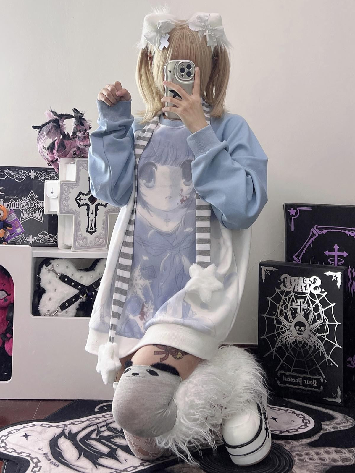 Alita26SS Oversized Raglan Sleeve Cartoon Anime Print Women's Cotton Sweatshirts