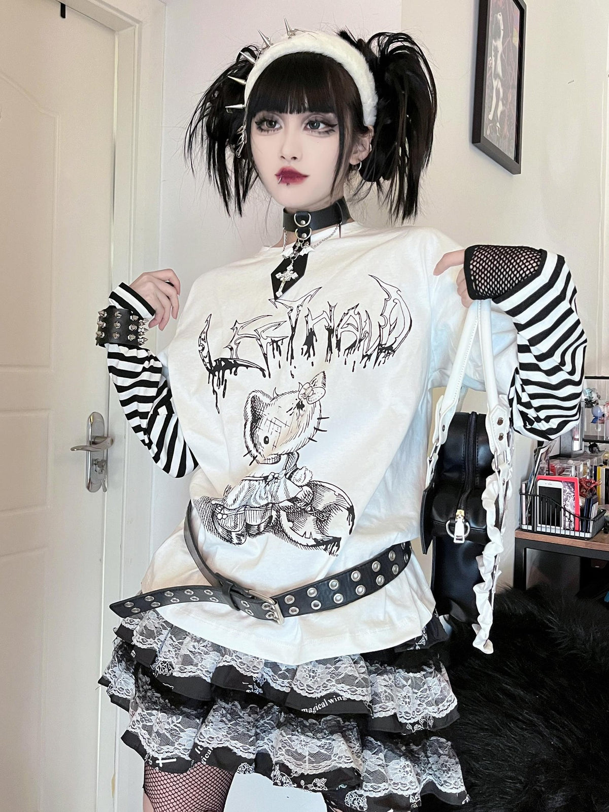 Alita26SS Punk Comic Print Faux Layered Loose Fit Women's Cotton Long Sleeve T-shirts