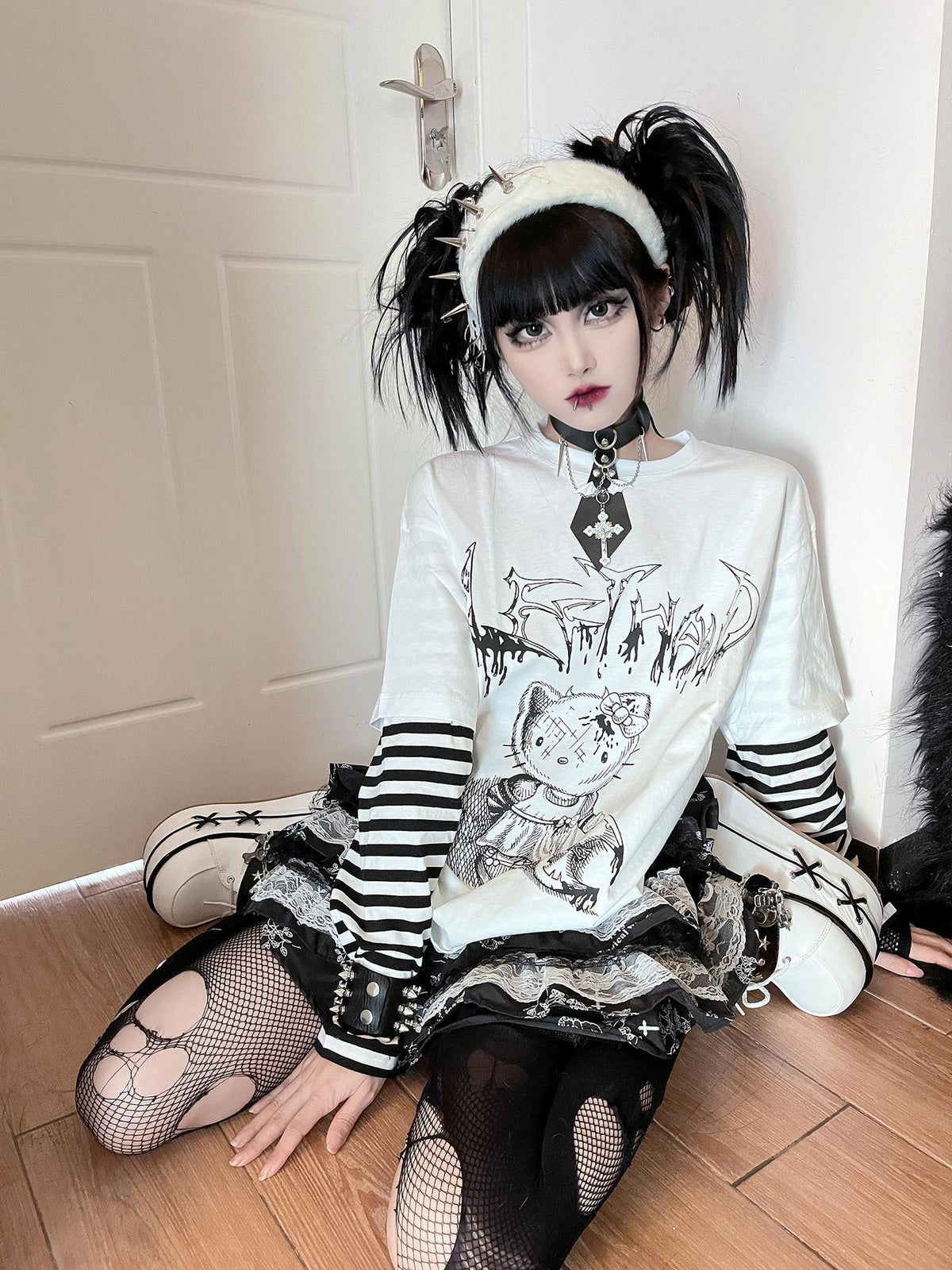 Alita26SS Punk Comic Print Faux Layered Loose Fit Women's Cotton Long Sleeve T-shirts