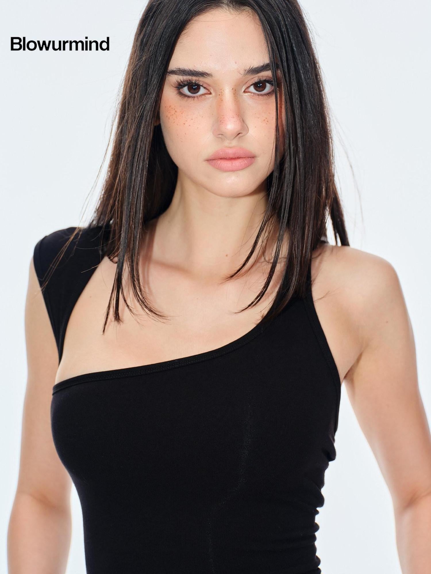 BUM STUDIO Asymmetric Cutout Back Slimming With Bra Pad Women's Cotton Blend Tank Tops