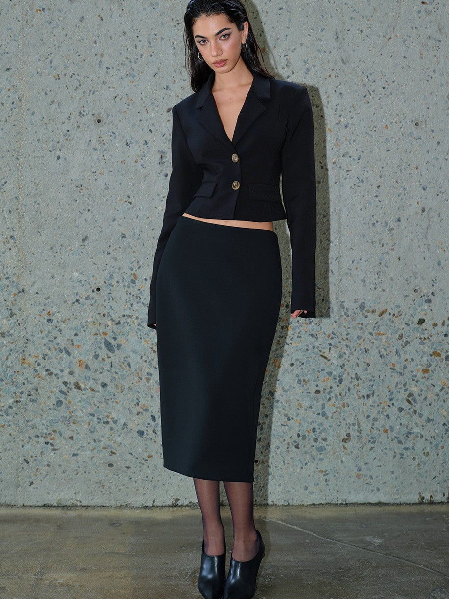 BUM STUDIO Black Collar Square Shoulders Waist Cinched Cropped Women's Poly Rayon Blazers