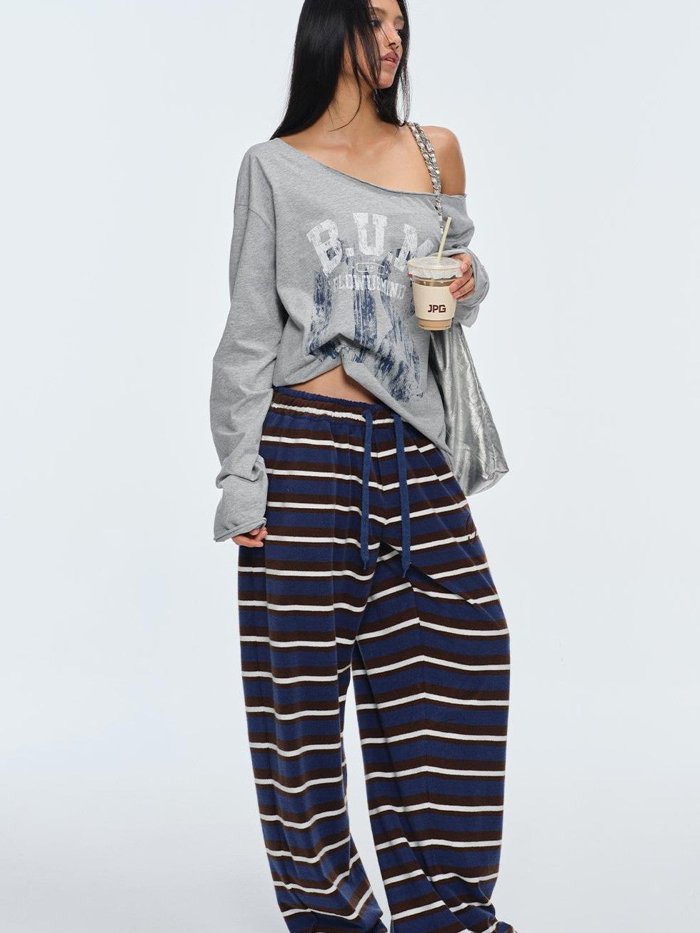 BUM STUDIO Loose Fit Asymmetric Neck Spray Print Logo Women's Cotton Long Sleeve T-shirts
