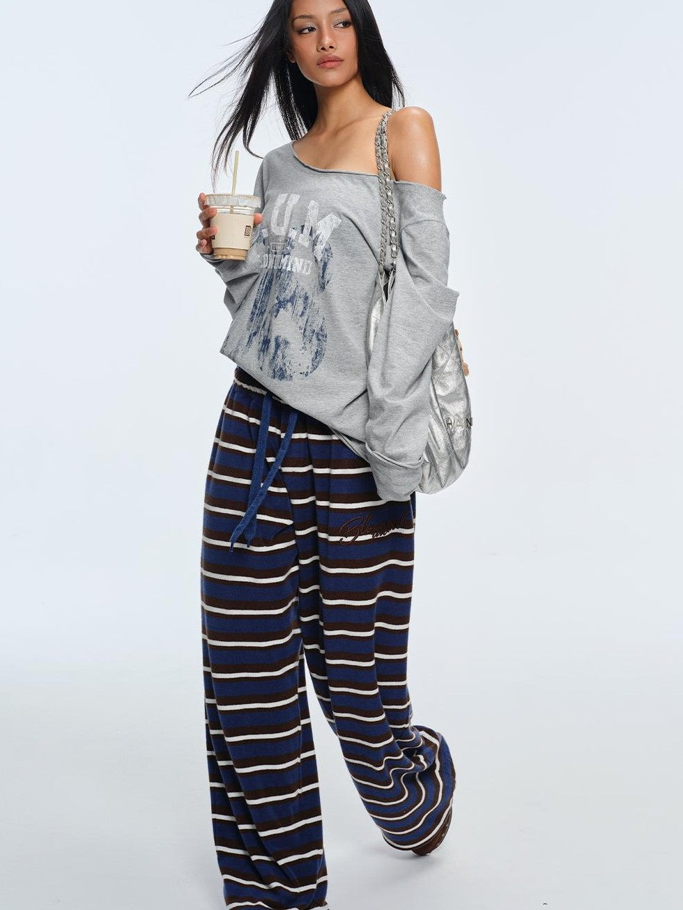 BUM STUDIO Loose Fit Asymmetric Neck Spray Print Logo Women's Cotton Long Sleeve T-shirts
